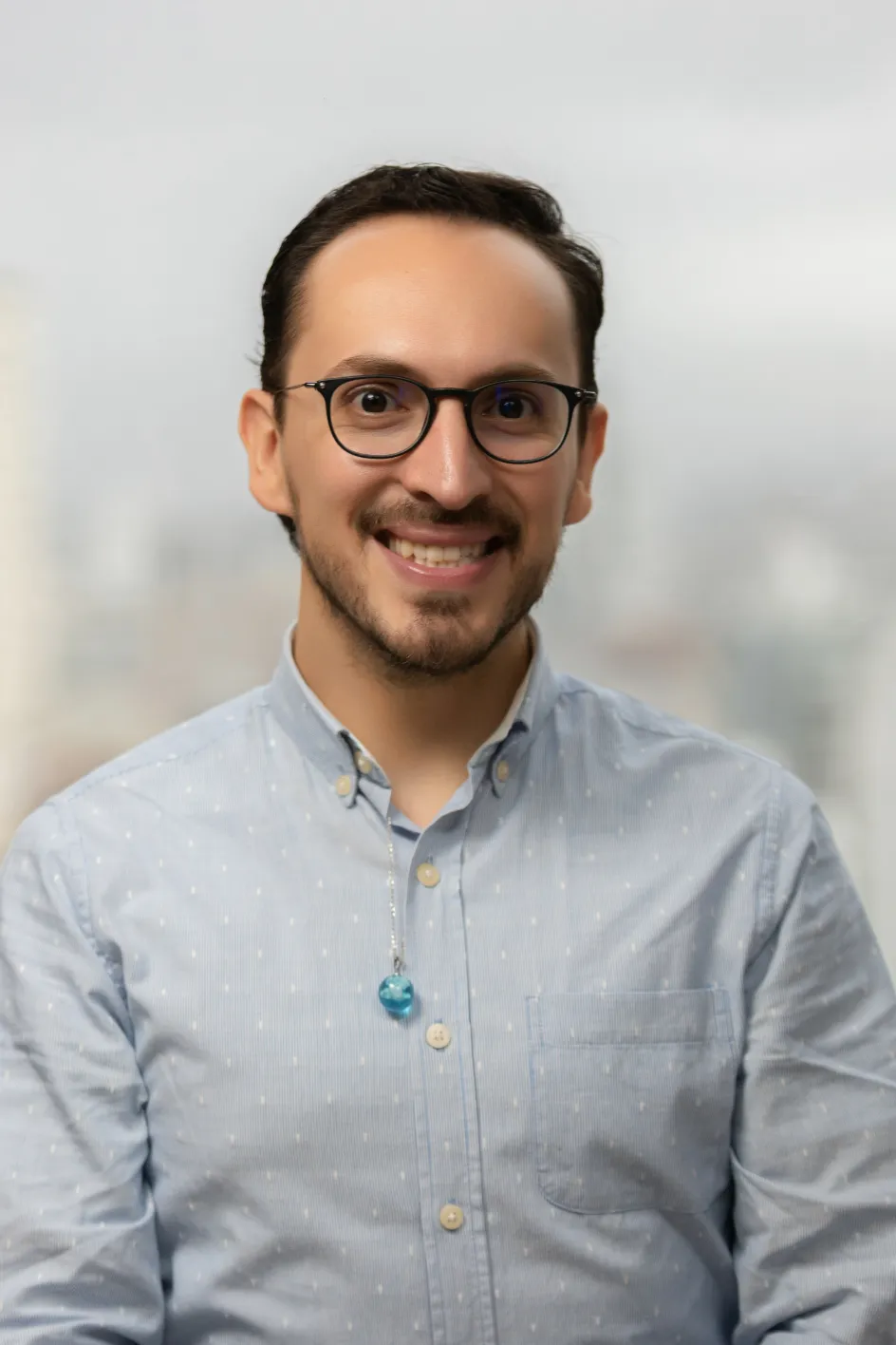 Acciones y Valores – asistentes en el salón – fotografía corporativa en Colombia