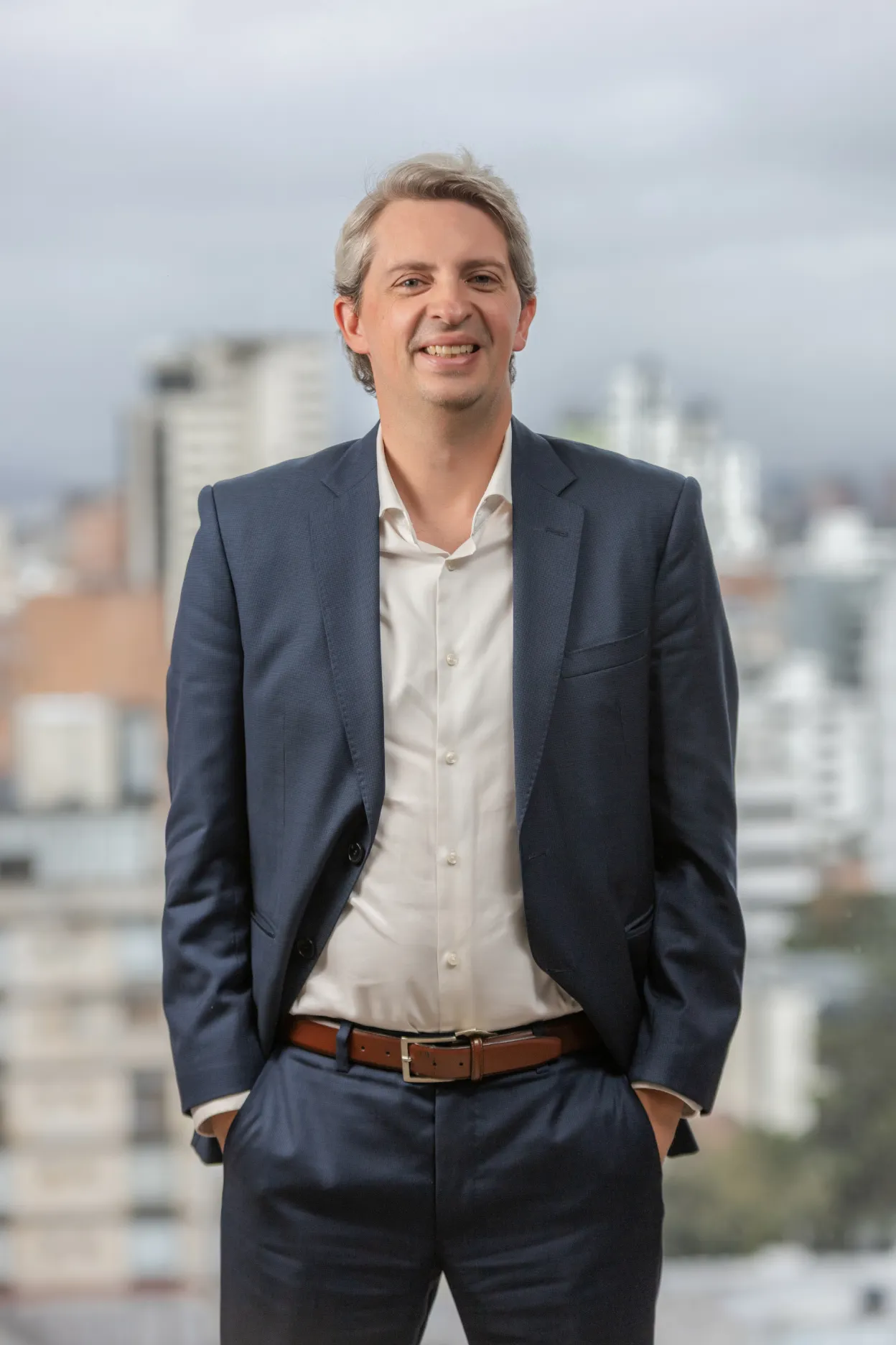 Acciones y Valores – detalle del espacio corporativo – fotografía corporativa en Colombia