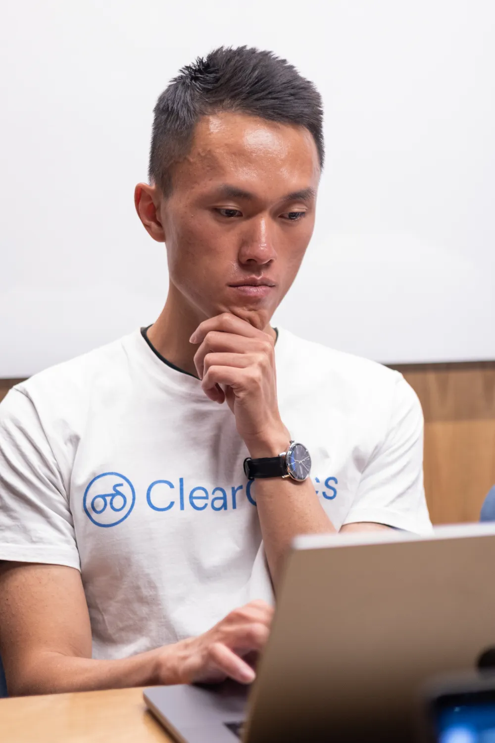 ClearCalcs – directivos durante el acto – fotografía corporativa en Bogotá