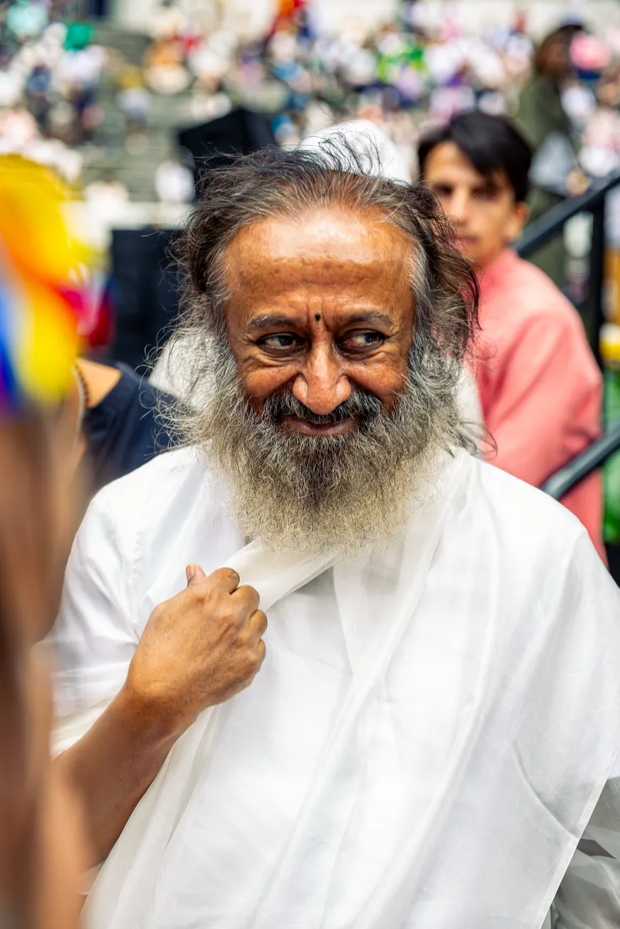 Día Mundial del Yoga – directivos durante el acto – fotografía corporativa en Bogotá