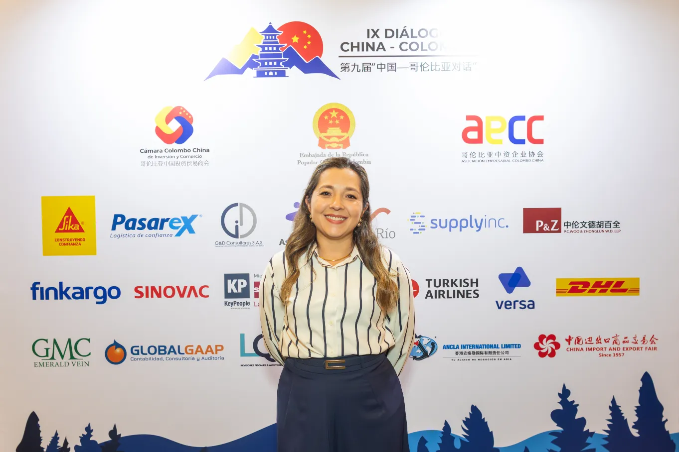 Diálogo ColomboChina – firma de acuerdo bilateral – fotografía corporativa en Bogotá