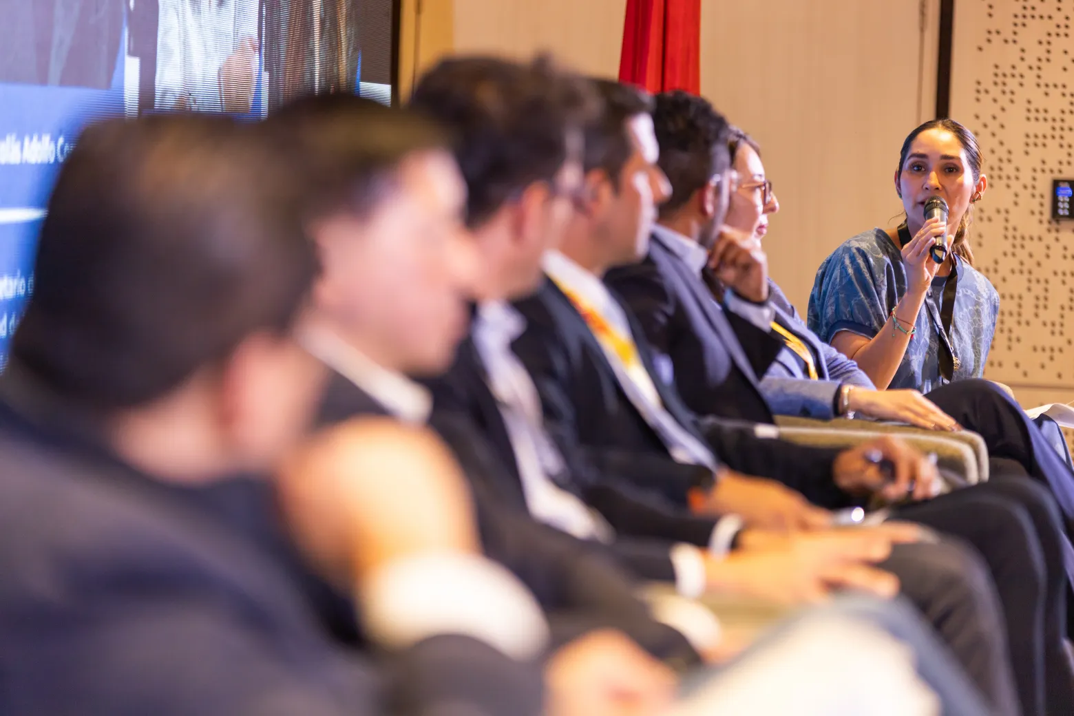 Diálogo ColomboChina – acto protocolar con delegados – fotografía corporativa en Bogotá
