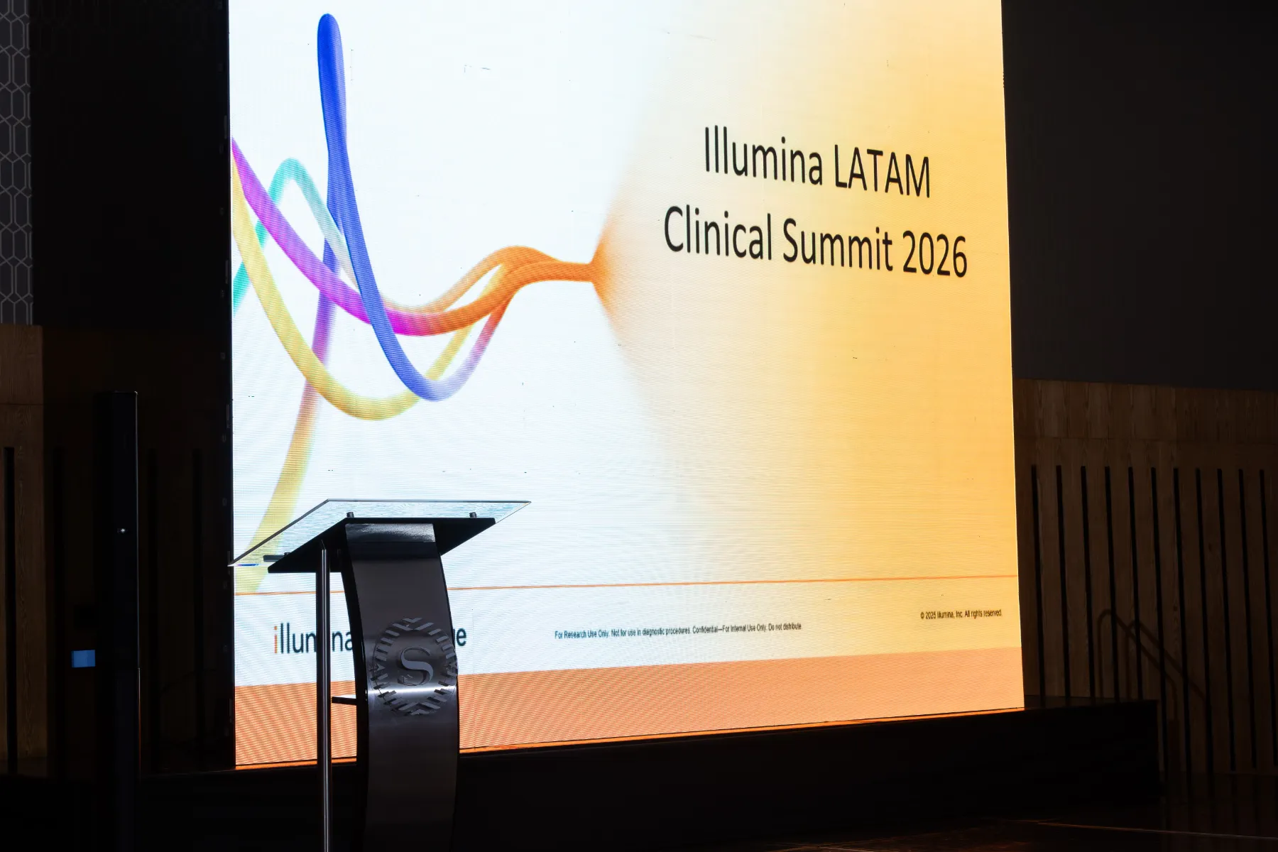 Illumina Latam Summit 2026 – recepción de invitados – fotografía corporativa en Colombia