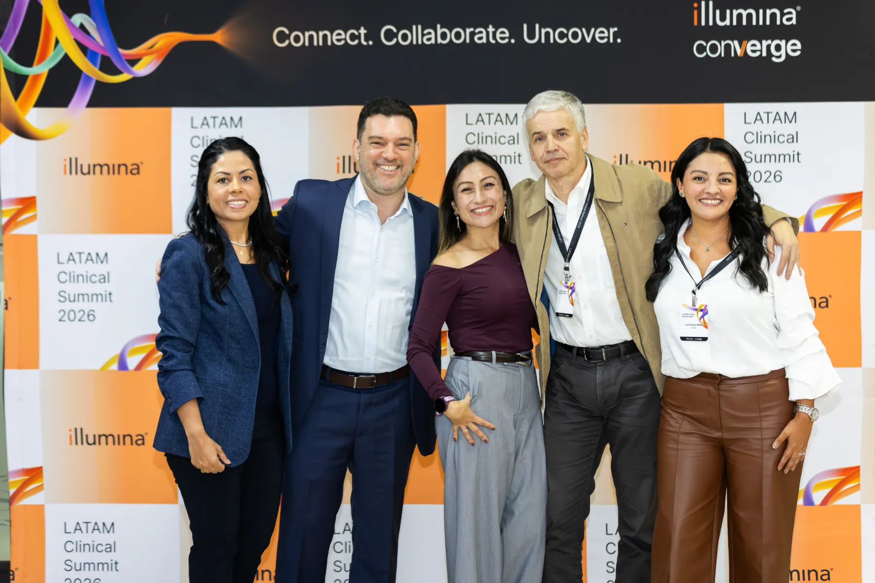 Illumina Latam Summit 2026 – firma de acuerdo – fotografía corporativa en Colombia