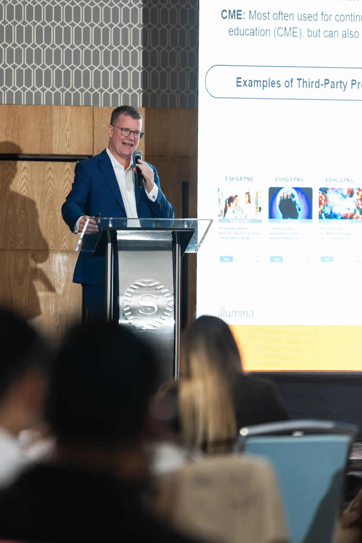 Illumina Latam Summit 2026 – asistentes en el salón – fotografía corporativa en Colombia