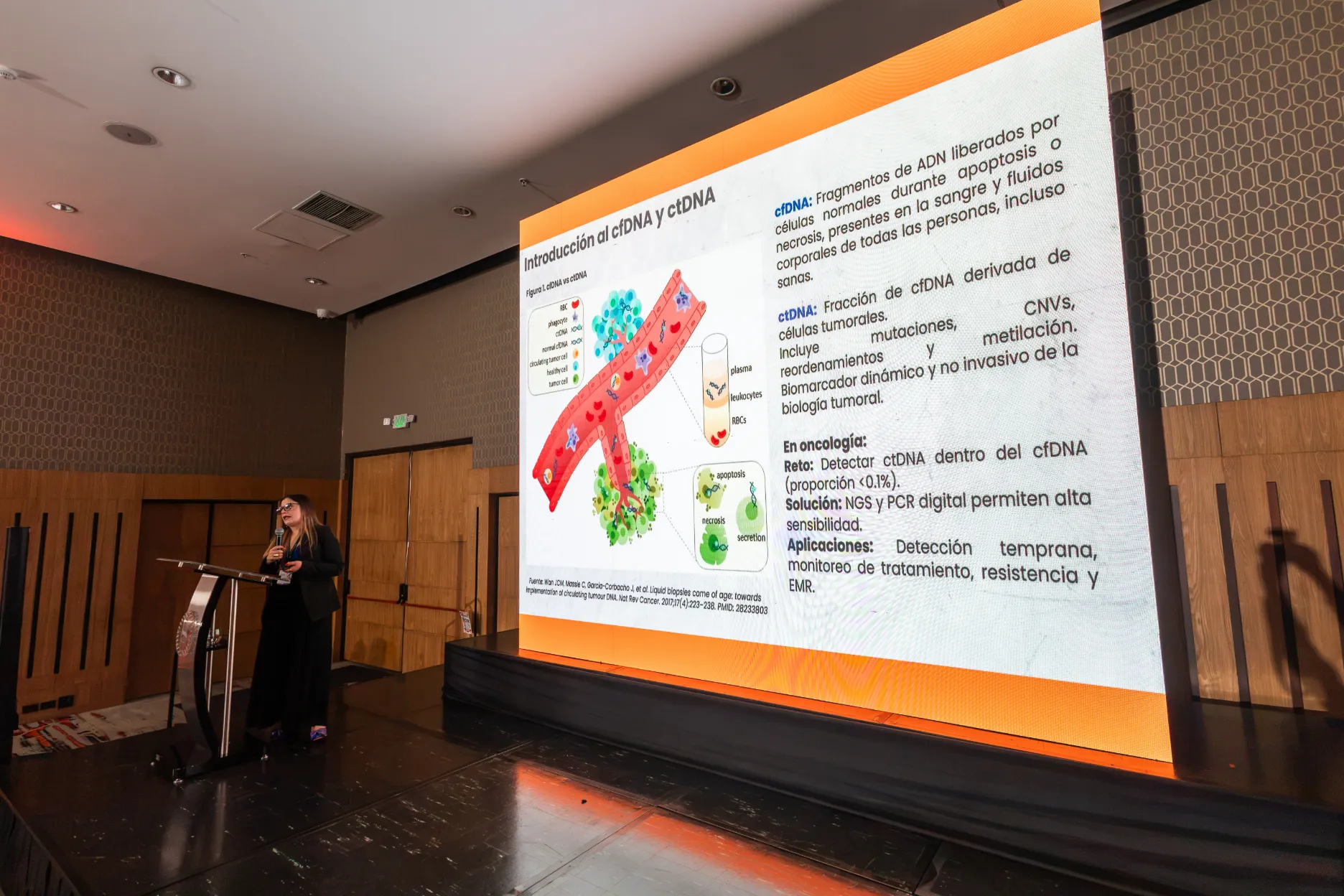 Illumina Latam Summit 2026 – firma de acuerdo – fotografía corporativa en Colombia
