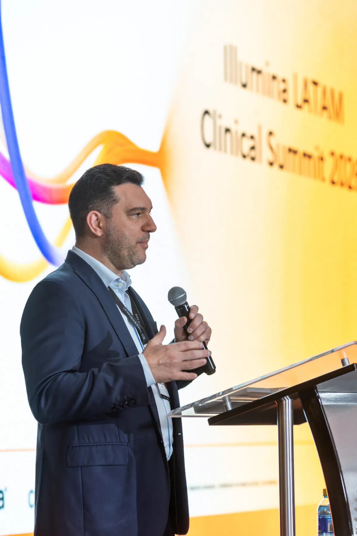 Illumina Latam Summit 2026 – asistentes en el salón – fotografía corporativa en Colombia