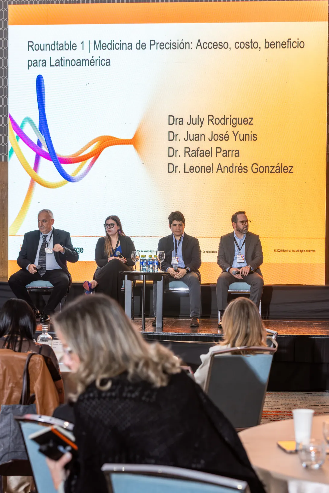Illumina Latam Summit 2026 – intervención en el escenario – fotografía corporativa en Colombia