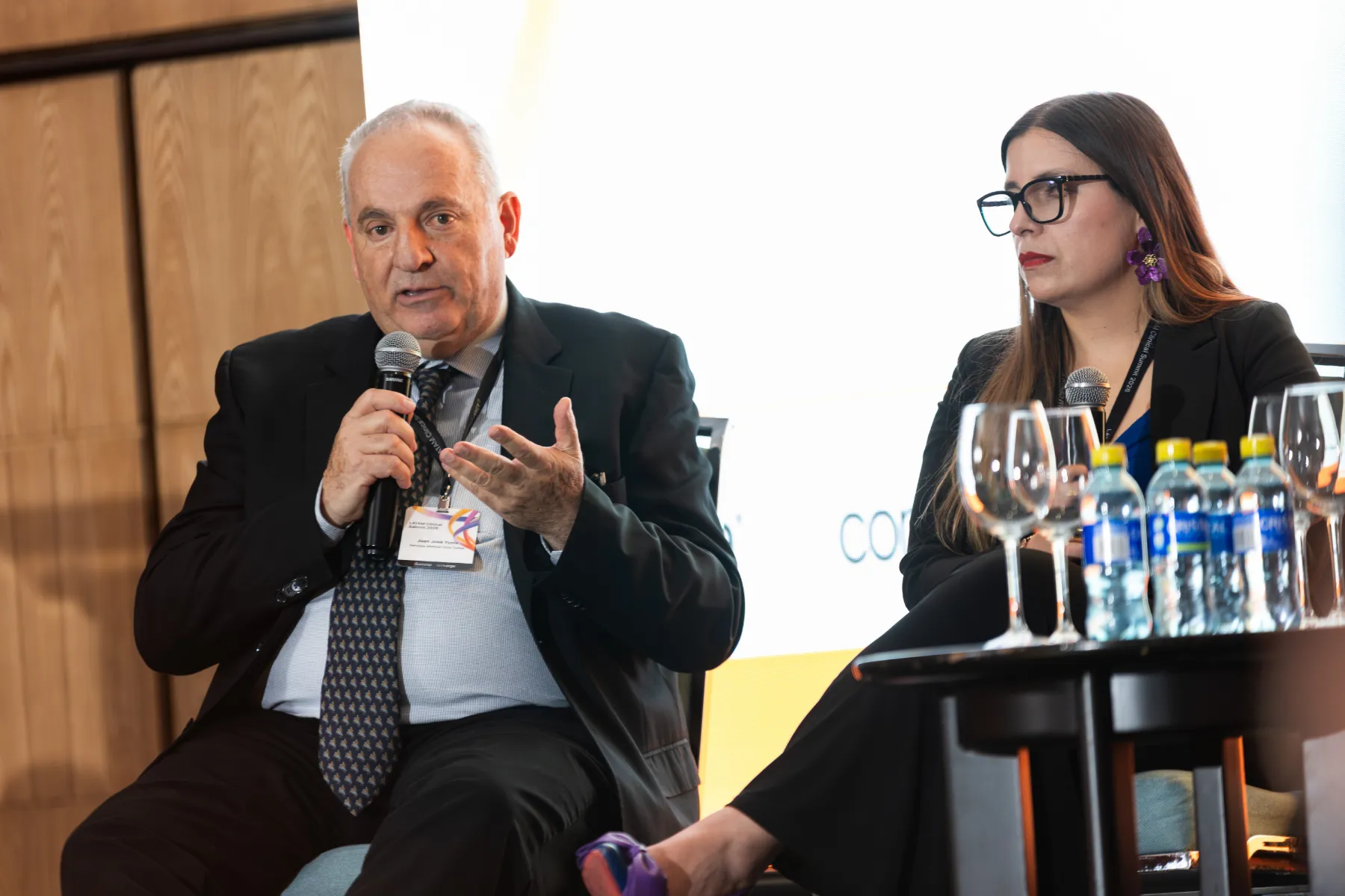 Illumina Latam Summit 2026 – intervención en el escenario – fotografía corporativa en Colombia