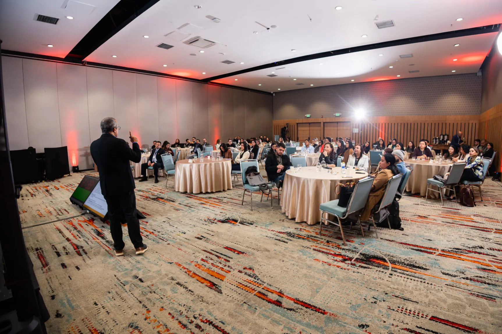 Illumina Latam Summit 2026 – firma de acuerdo – fotografía corporativa en Colombia