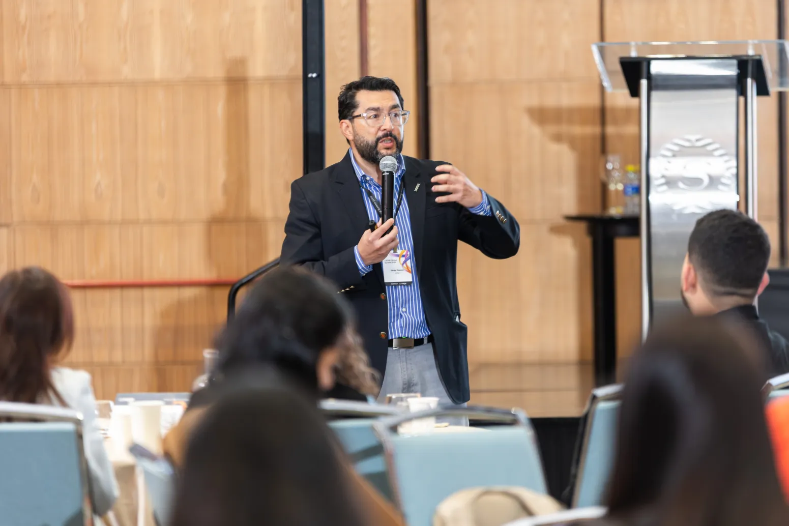 Illumina Latam Summit 2026 – detalle del espacio corporativo – fotografía corporativa en Colombia