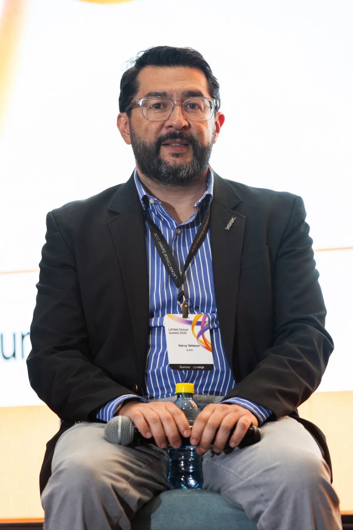 Illumina Latam Summit 2026 – directivos durante el acto – fotografía corporativa en Colombia