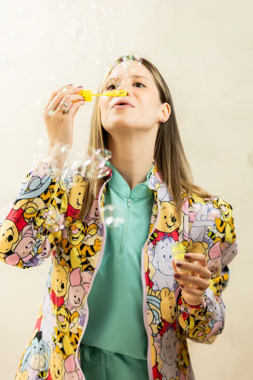 Sara Odontóloga – retrato de equipo de trabajo – fotografía corporativa en Bogotá