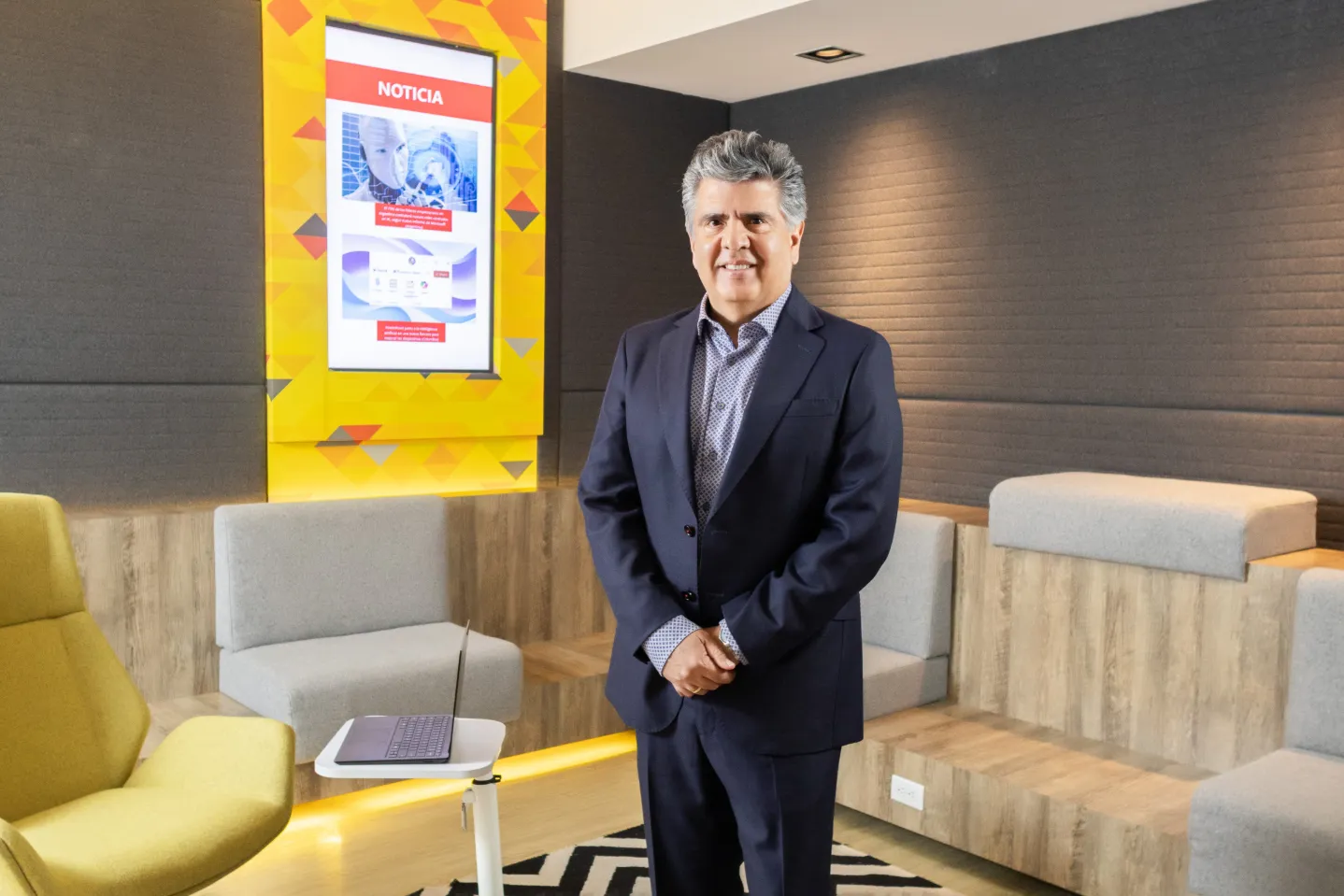 Sesión Microsoft – reconocimiento institucional – fotografía corporativa en Colombia