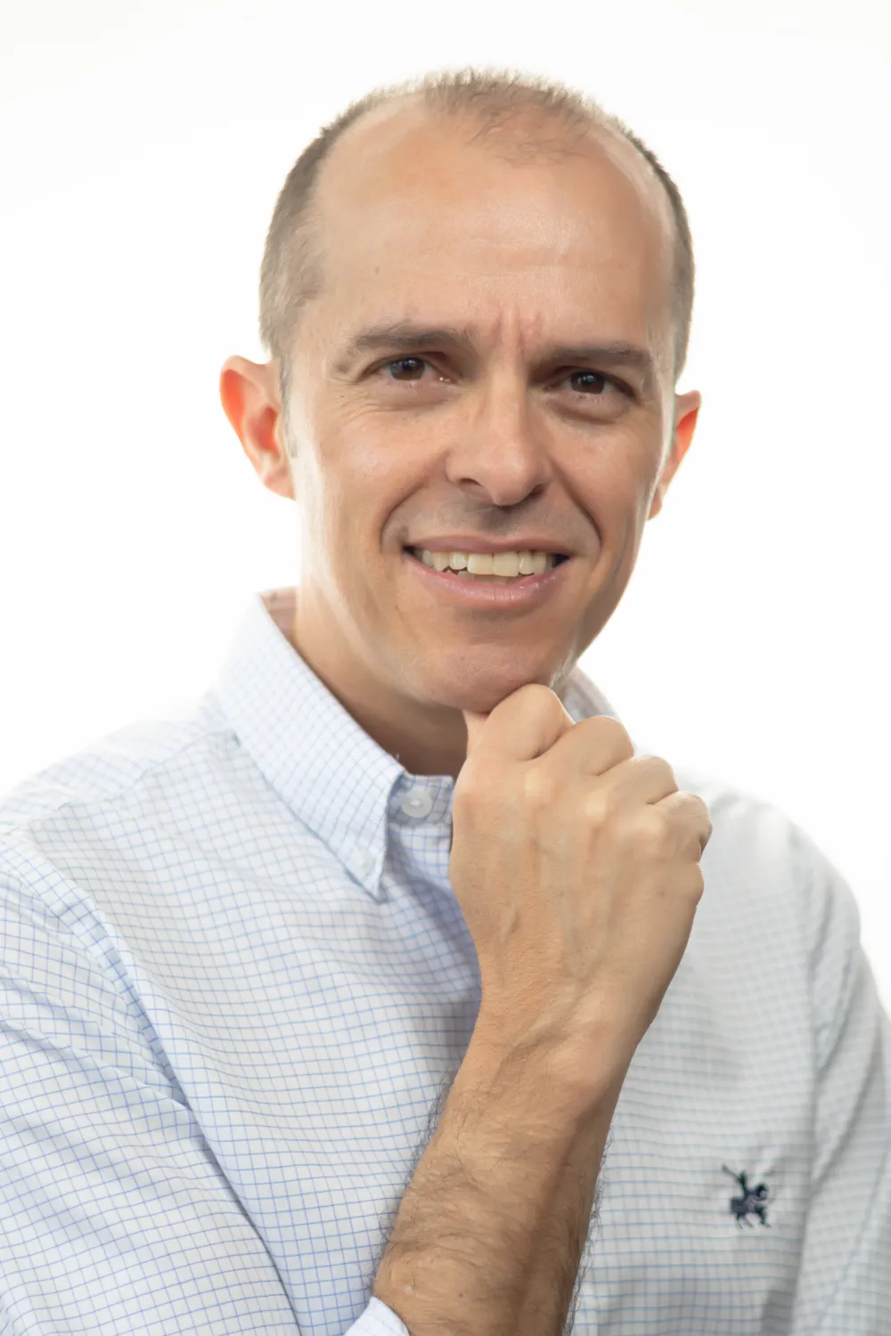 Felipe Alarcón – fotografía de directivo para página web – fotografía corporativa en Bogotá