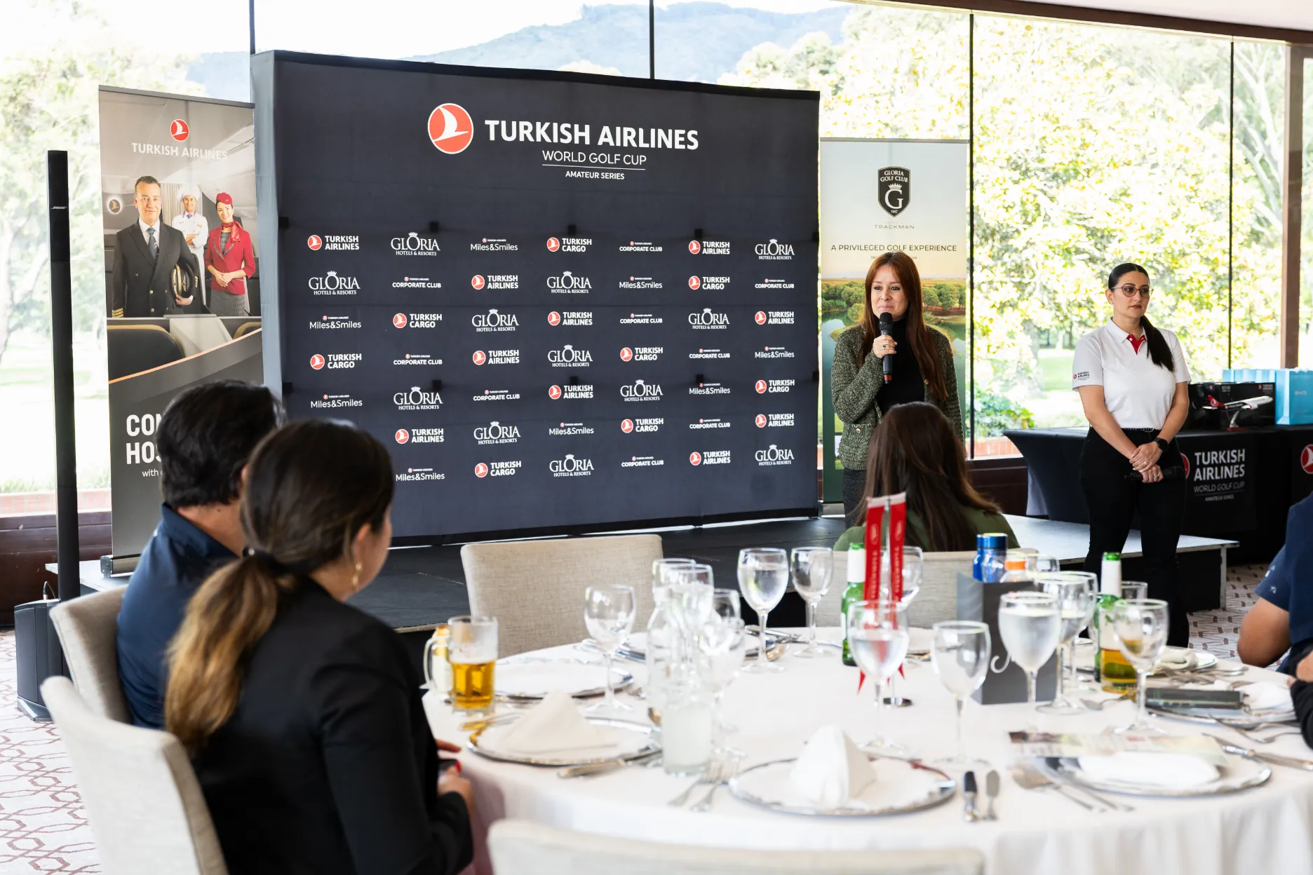Torneo Turkish Airlines – firma de acuerdo – fotografía corporativa en Colombia