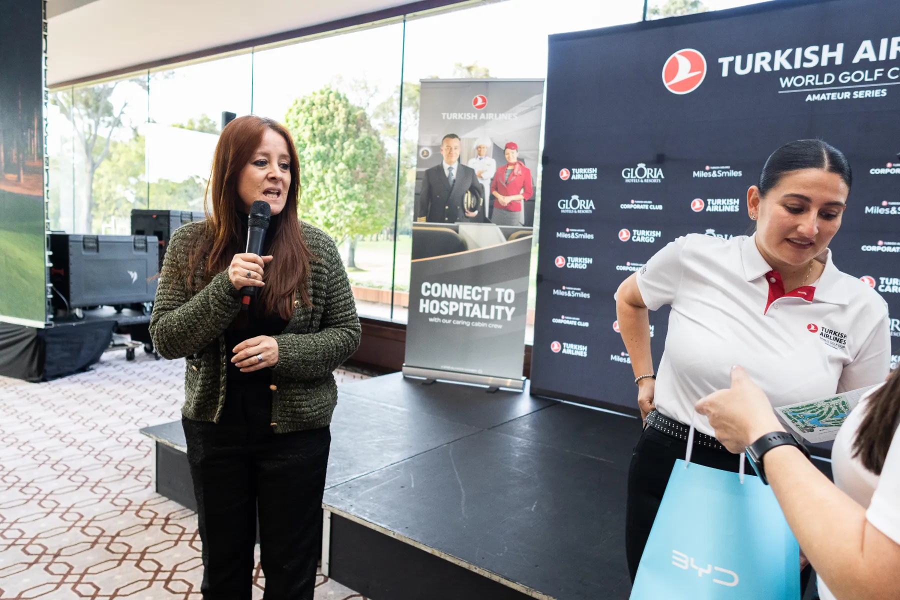 Torneo Turkish Airlines – firma de acuerdo – fotografía corporativa en Colombia